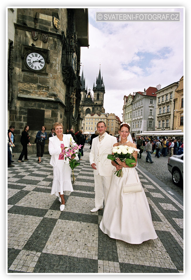Svatební fotograf - svatební fotografie Staroměstská radnice Praha